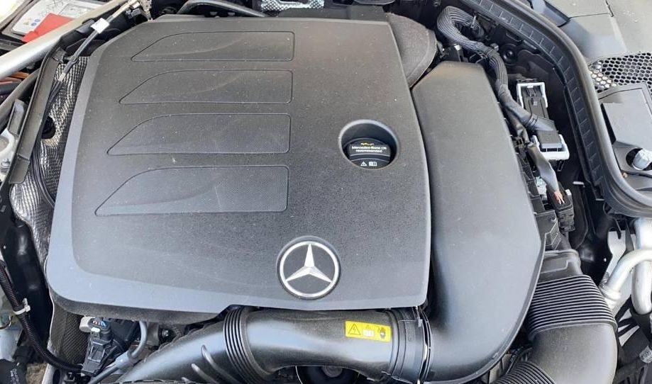 Mercedes-Benz C-Klasse Notarzt 限定999台 mercedes_w205_e200_eqboost_2_0